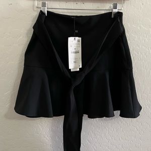 Zara skirt new with tags! Size M
